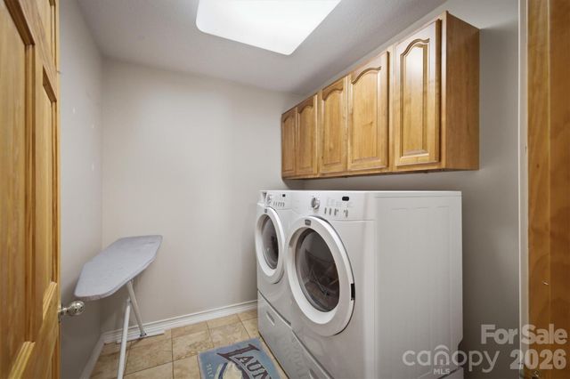805 Bannon Place SW, Lenoir, NC 28645