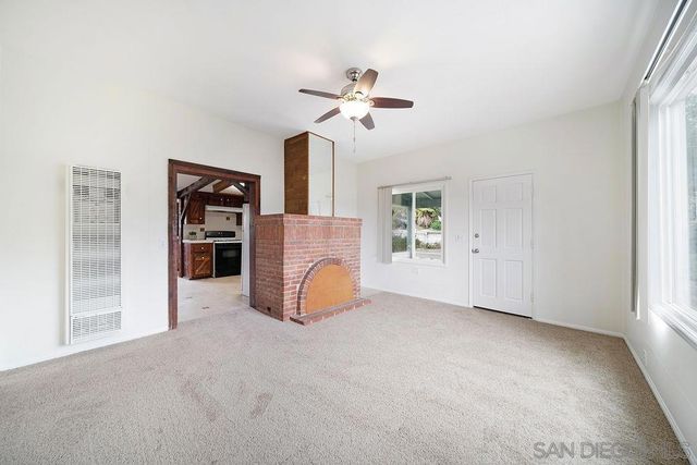 2924 Helix St, Spring Valley, CA 91977