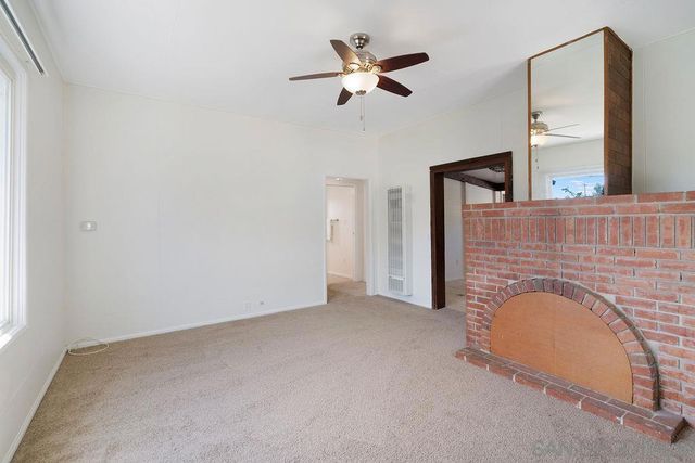 2924 Helix St, Spring Valley, CA 91977