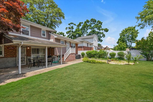 2832 Court Street, North Bellmore, NY 11710