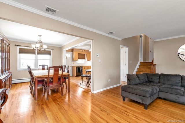 2832 Court Street, North Bellmore, NY 11710