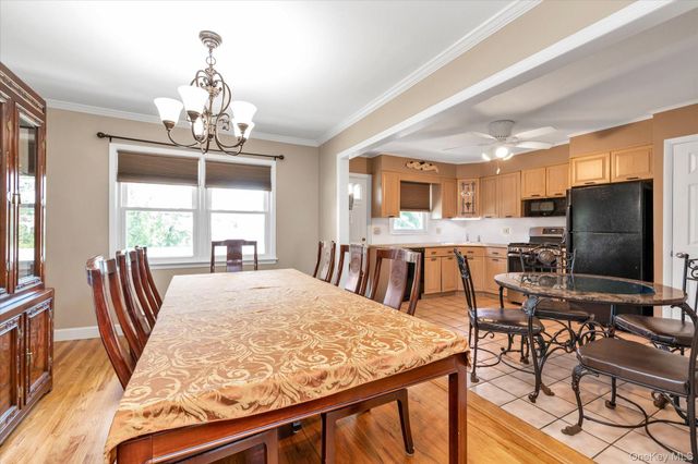 2832 Court Street, North Bellmore, NY 11710