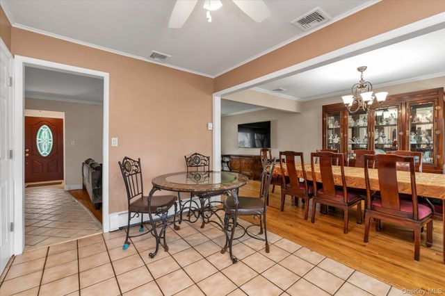 2832 Court Street, North Bellmore, NY 11710