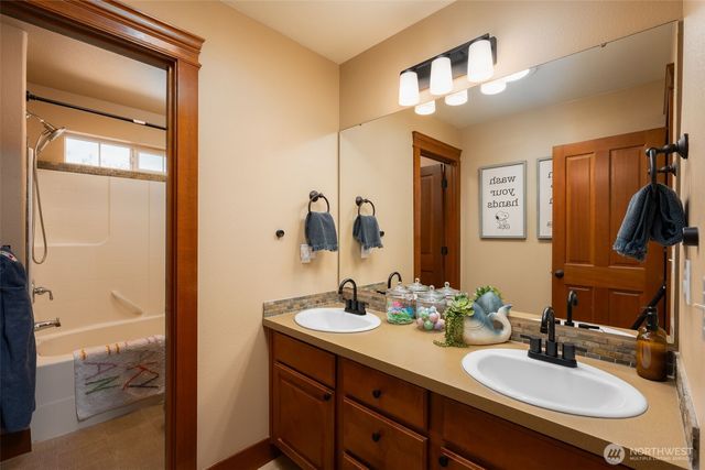4518 NE Cashmere Drive, Lacey, WA 98516
