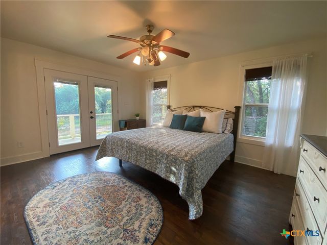 306 Plainview Road, Wimberley, TX 78676