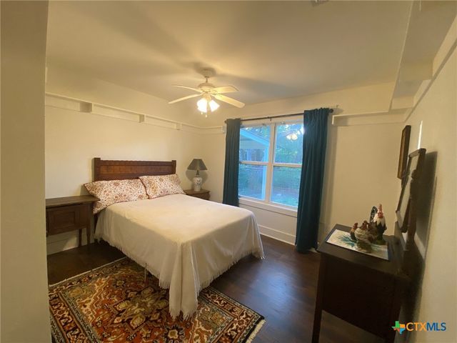 306 Plainview Road, Wimberley, TX 78676