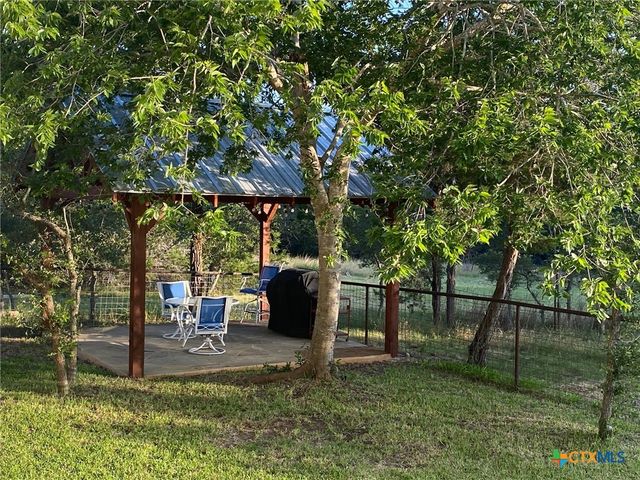 306 Plainview Road, Wimberley, TX 78676