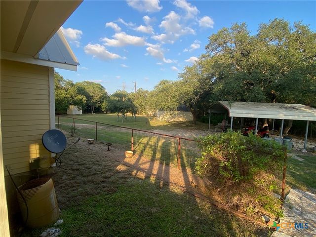 306 Plainview Road, Wimberley, TX 78676