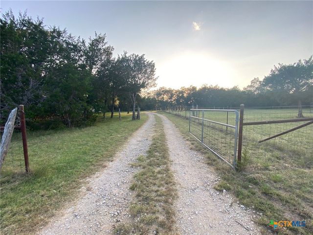 306 Plainview Road, Wimberley, TX 78676