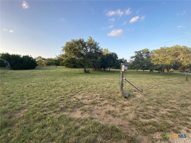 306 Plainview Road, Wimberley, TX 78676