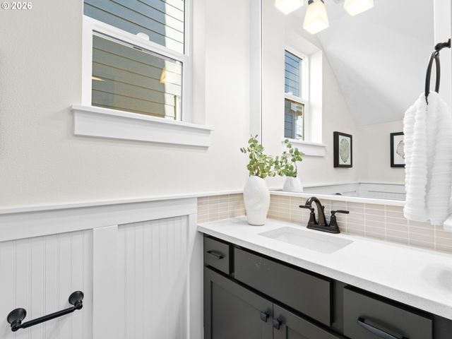 7460 N Polk Ave, Portland, OR 97203