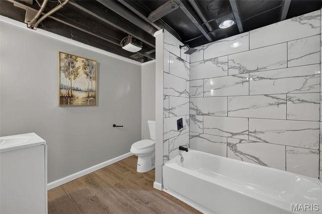 2248 Kerwin Drive, St Louis, MO 63136