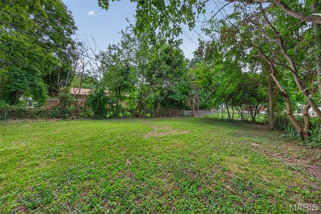 2248 Kerwin Drive, St Louis, MO 63136