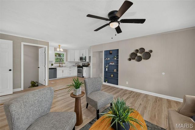 2248 Kerwin Drive, St Louis, MO 63136