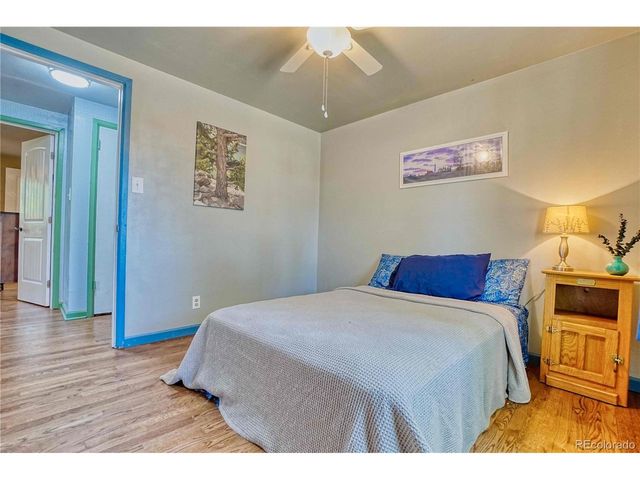 861 Phillips Dr, Northglenn, CO 80233