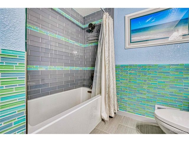 861 Phillips Dr, Northglenn, CO 80233