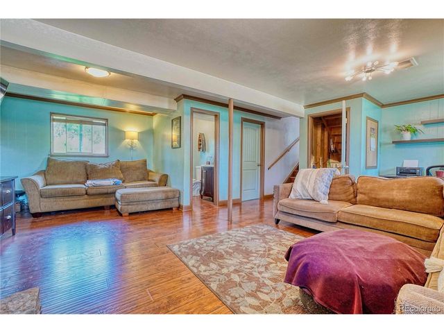 861 Phillips Dr, Northglenn, CO 80233