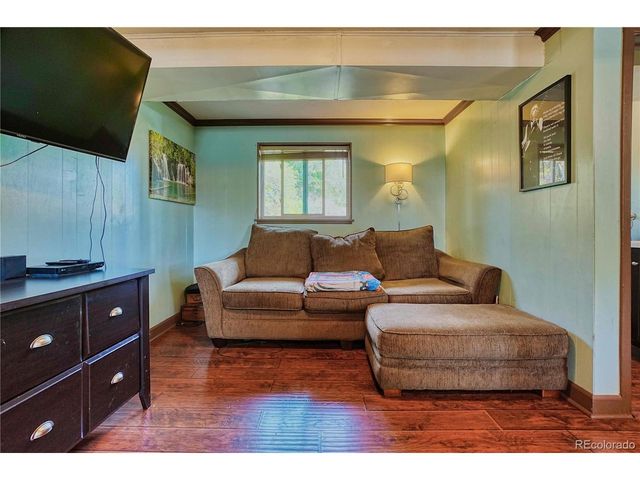 861 Phillips Dr, Northglenn, CO 80233