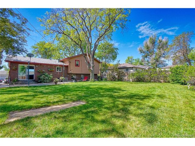 861 Phillips Dr, Northglenn, CO 80233