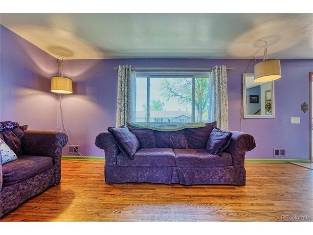 861 Phillips Dr, Northglenn, CO 80233