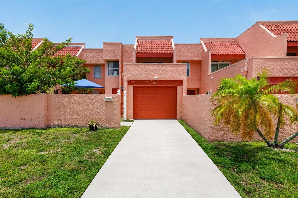 5617 NW 16th Street 5, Lauderhill, FL 33313