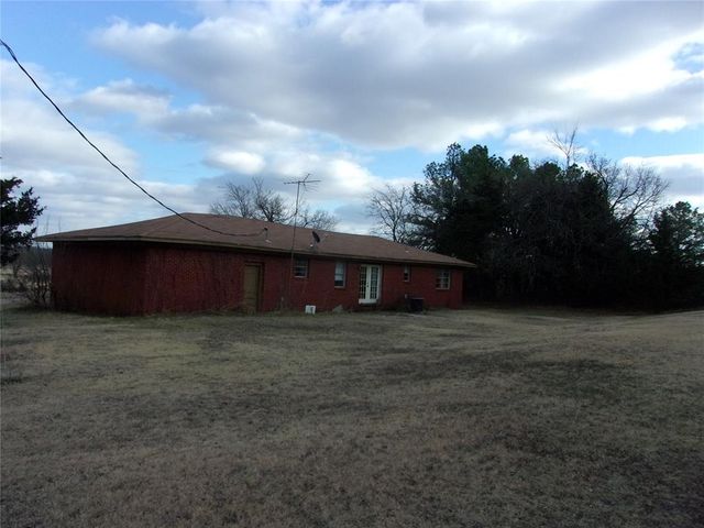 103355 S 3350 Road, Mcloud, OK 74851