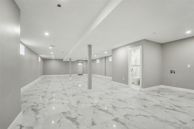 116-39 Newburg St, Saint Albans, NY 11412