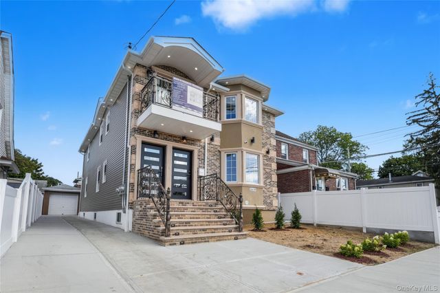 116-39 Newburg St, Saint Albans, NY 11412