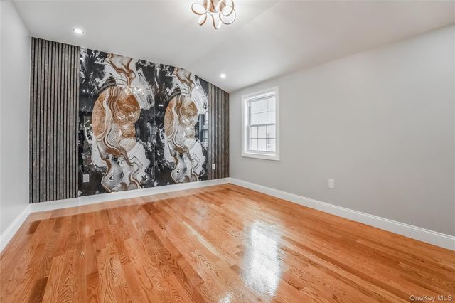 116-39 Newburg St, Saint Albans, NY 11412