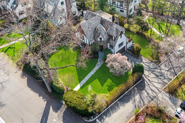 79 Mountain Avenue, Larchmont, NY 10538