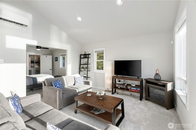 219 Shore Drive, Bremerton, WA 98310