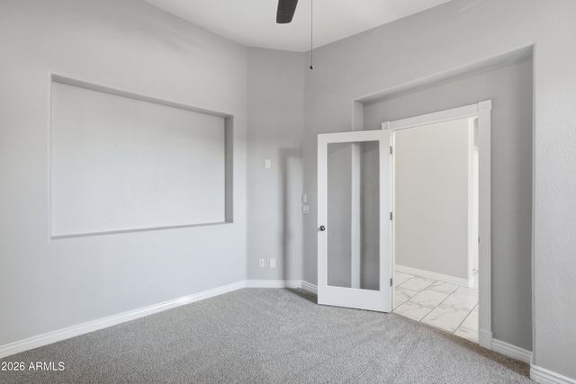 8804 W GLENN Drive, Glendale, AZ 85305