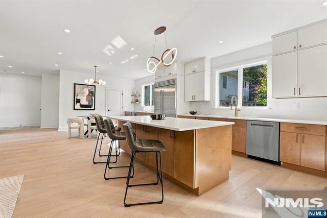 82 Benton Road, Paramus, NJ 07652