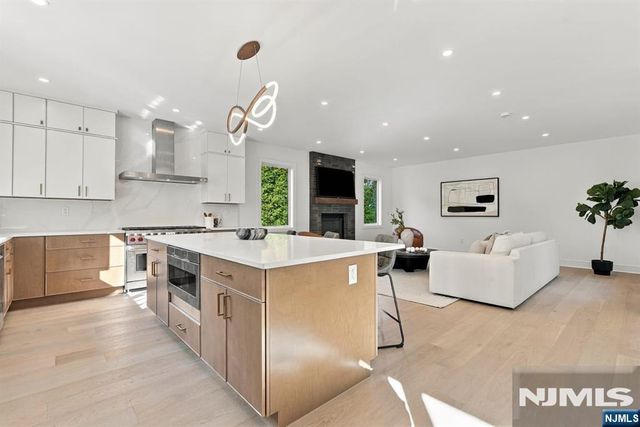 82 Benton Road, Paramus, NJ 07652
