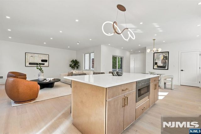 82 Benton Road, Paramus, NJ 07652
