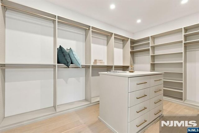82 Benton Road, Paramus, NJ 07652