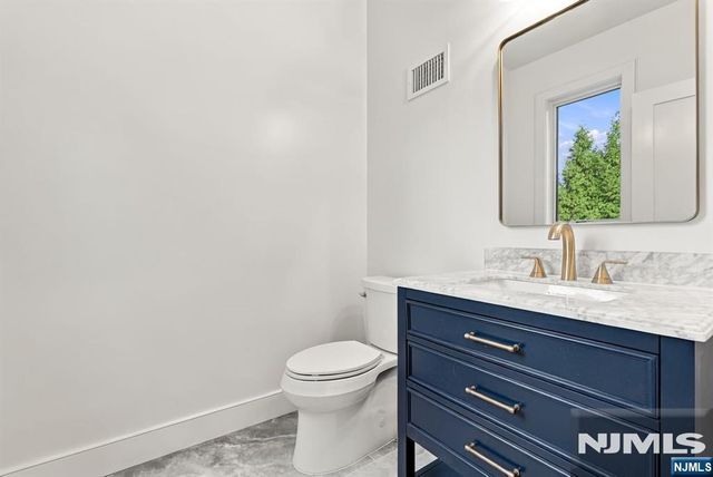 82 Benton Road, Paramus, NJ 07652