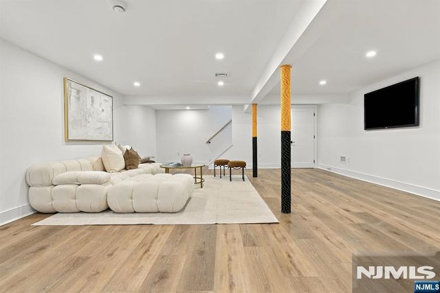 82 Benton Road, Paramus, NJ 07652