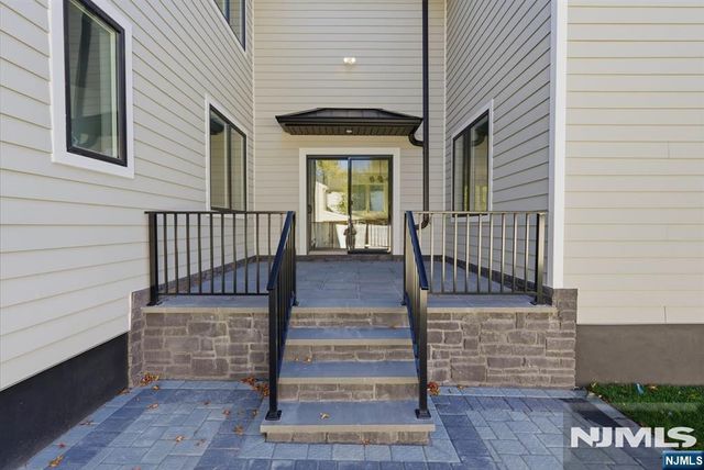 82 Benton Road, Paramus, NJ 07652