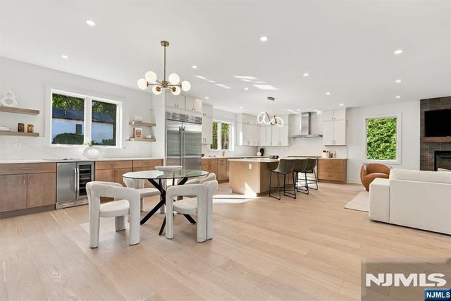82 Benton Road, Paramus, NJ 07652