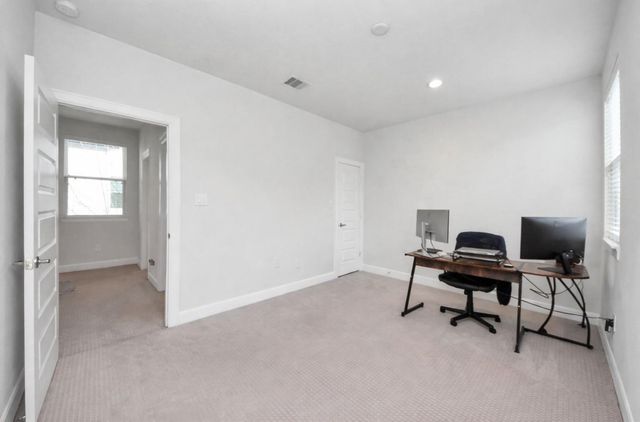 506 W Donovan Street F, Houston, TX 77091