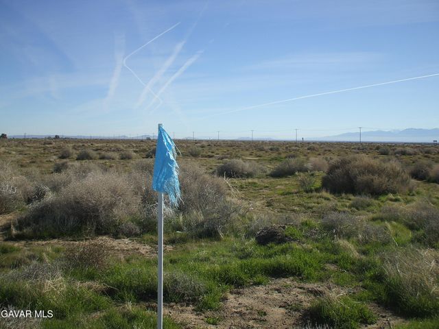 00 60 Th NW C12 Avenue, Lancaster, CA 93536