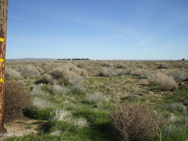 00 60 Th NW C12 Avenue, Lancaster, CA 93536