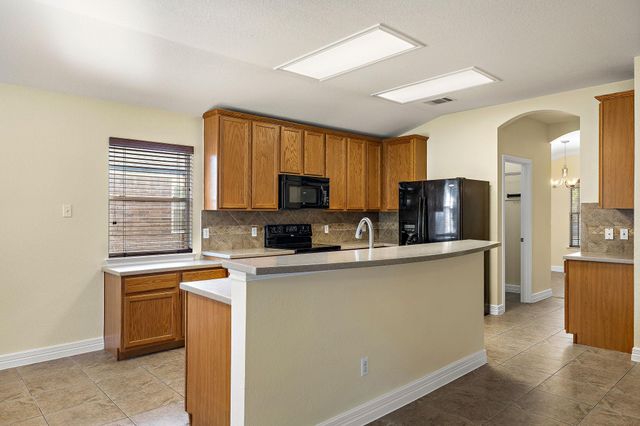 413 Peaceful Haven WAY, Hutto, TX 78634