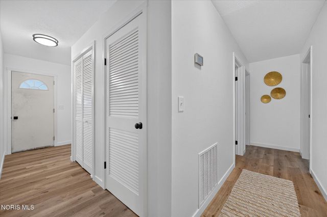 28992 Tracy Road, Walbridge, OH 43465