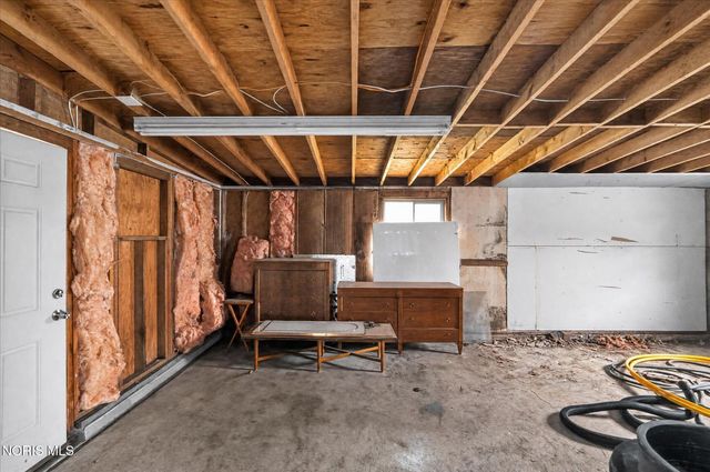 28992 Tracy Road, Walbridge, OH 43465