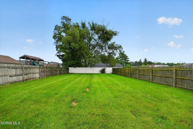 28992 Tracy Road, Walbridge, OH 43465