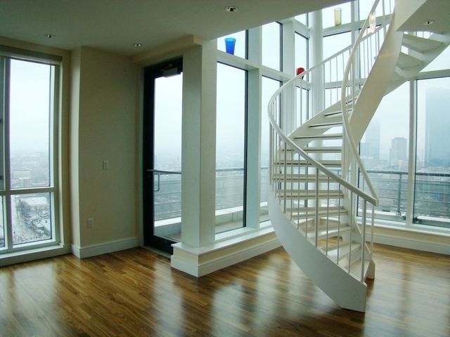 1 Nassau Street 2209, Boston, MA 02111