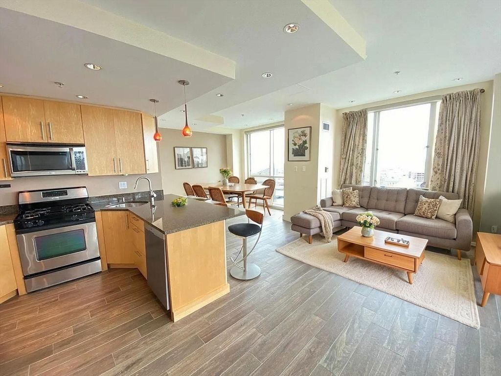 1 Nassau Street 2209, Boston, MA 02111