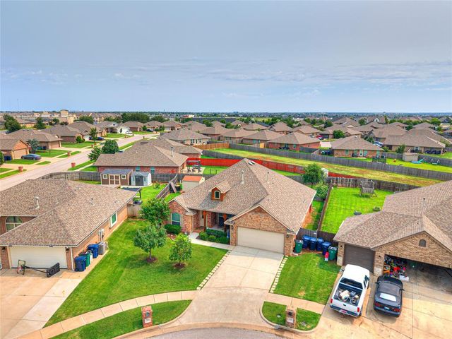 2904 NW 183rd Circle, Edmond, OK 73012